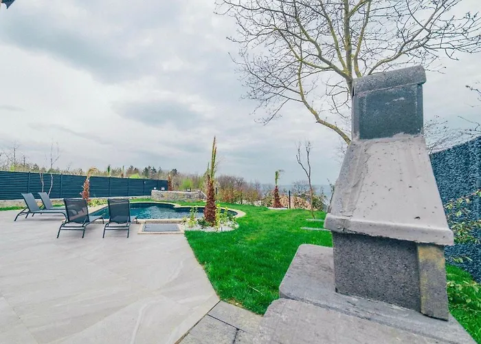 Star Hill سبانجا